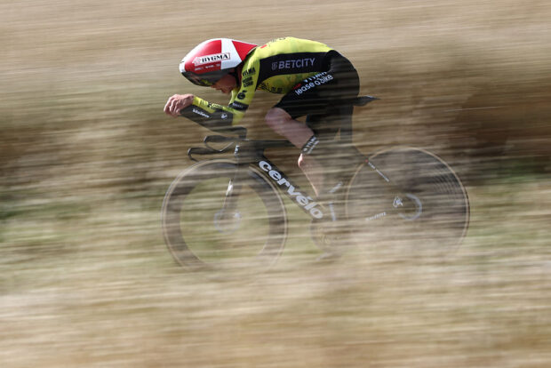 2025 Critérium du Dauphiné stage 4: Jonas Vingegaard during the time trial
