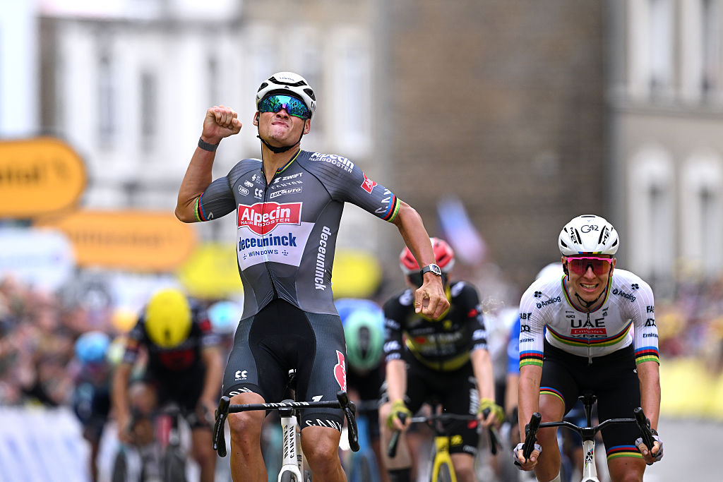 Mathieu van der Poel of Netherlands and Team Alpecin - Deceuninck celebrates at finish line as stage winner ahead of Tadej Pogacar of Slovenia and UAE Team Emirates - XRG during the 112th Tour de France 2025, Stage 2 a 209.1km stage from Lauwin-Planque to Boulogne-sur-Mer