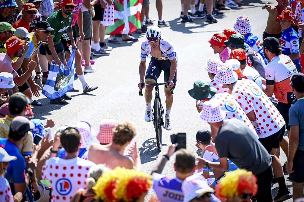 El belga Remco Evenepoel de Soudal rápido se muestra en la acción durante la etapa 12 del ciclismo del Tour de Francia de 2025, de Auch a Hautacam (181 km), el jueves 17 de julio de 2025 en Francia. La 112ª edición del Tour de Francia comienza el sábado 5 de julio en Lille, Francia, y terminará en París, Francia, el 27 de julio. Belga Photo Pool Vincent Kalut (Foto de Pool Vincent Kalut / Belga Mag / Belga Vía AFP)