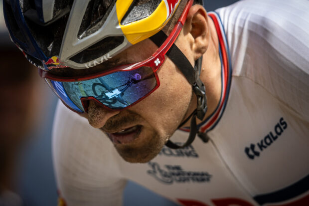 Picture by Michal Cerveny/SWpix.com - 01/00/2024 - Cycling - 2024 UCI Mountain Bike World Championships - Pal Arinsal, Arinsal, Andorra - XCO Men Elite - Tom Pidcock (Great Britain)