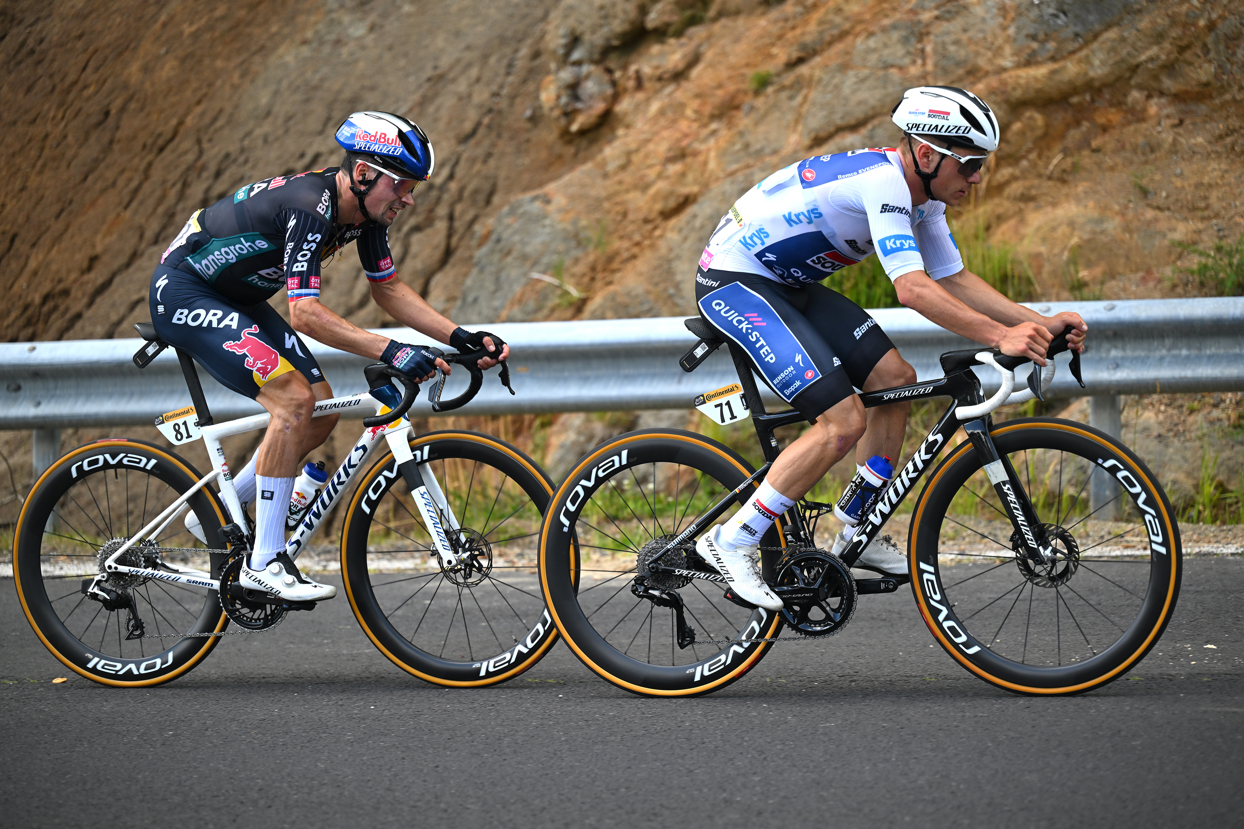 Le-Lioran, Francia-10 de julio: (LR) Primoz Roglic de Eslovenia y el equipo Red Bull: Bora: Hansgrohe y Remco Evenepoel de Belgium y Team Soudal Quick-Step-White Best Best Young Jersey Compete durante el 111th Tour de France 2024, Etapa 11 A 211kkmen desde Evaux-Bains to Leate / Lioran (1239M #Uciwt / el 10 de julio de 2024 en Le Lioran, Francia. (Foto de Tim de Waele/Getty Images)