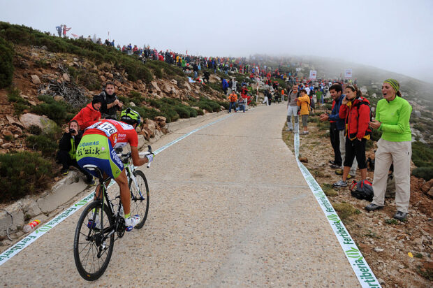 Cycling: 65th Tour of Spain 2010 / Stage 20Vincenzo NIBALI (Ita) Red Jersey / Illustration Illustratie Bola Del Mundo (2247m)/ Public Publiek Spectators Fans Supporters / San Martin de Valdeiglesias - Bola Del Mundo (172,1 Km)/ Vuelta / Tour d'Espagne / Ronde van Spanje / Etape Rit / (c) Tim De Waele