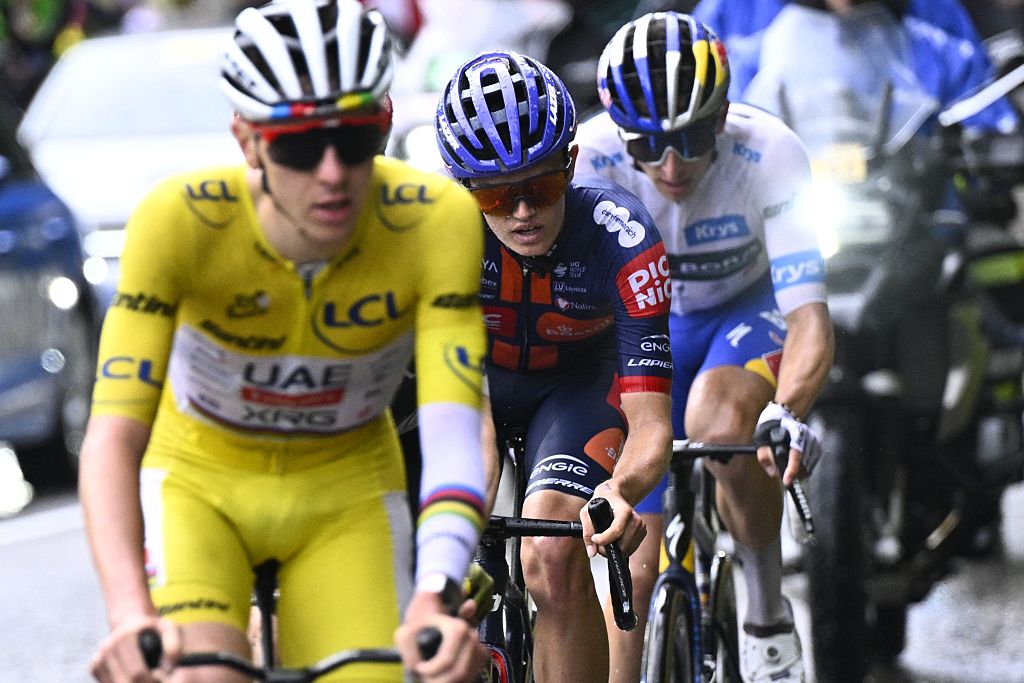 Oscar Onley en la etapa 19 en el Tour de Francia