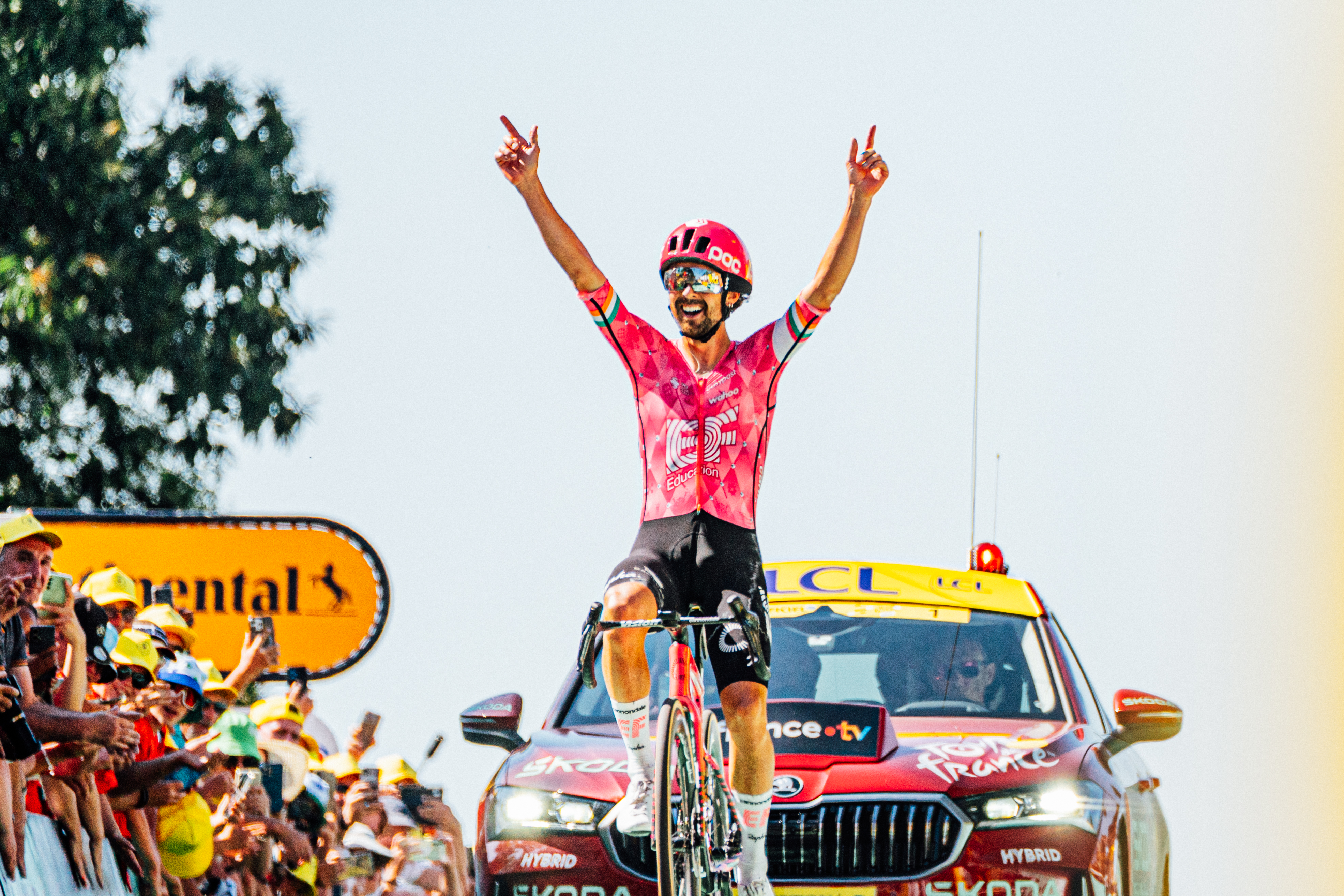 Imagen de Zac Williams/Swpix.com - 10/07/2025 - Ciclismo - 2025 Tour de France Stage 6, Bayeux - Vire Normandie, Francia - Ben Healy, EF Education Easypost, gana la etapa 6.
