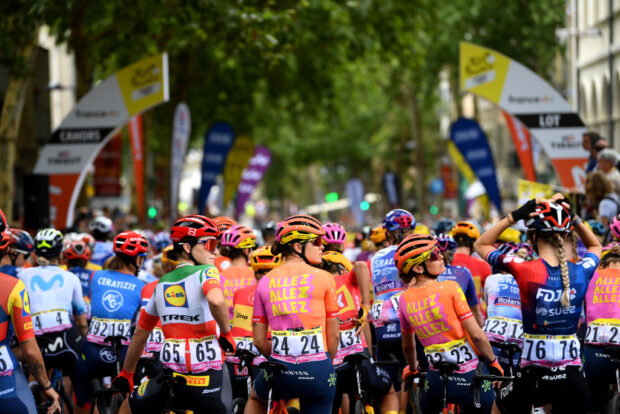 The women's peloton at the Tour de France Femmes