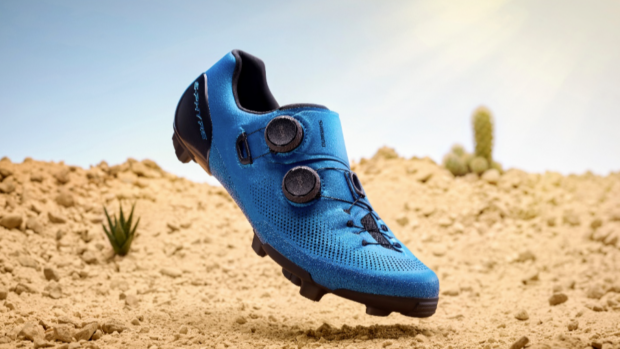 A Shimano RX910 gravel shoe
