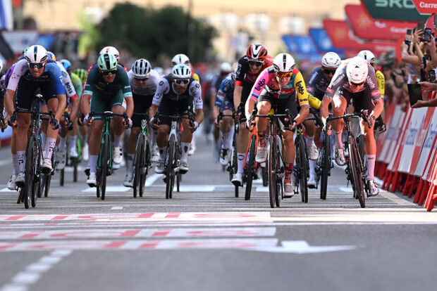 ZARAGOZA, SPAIN - AUGUST 30: (L-R) Ethan Vernon of Great Britain and Team Israel - Premier Tech, Mads Pedersen of Denmark and Team Lidl - Trek - Green Points Jersey, Fabio Christen of Switzerland and Team Q36.5 Pro Cycling, Elia Viviani of Italy and Team Lotto and stage winner Jasper Philipsen of Belgium and Team Alpecin - Deceuninck sprint at finish line during the La Vuelta - 80th Tour of Spain 2025, Stage 8 a 163.5km stage from Monzon Templario to Zaragoza / #UCIWT / on August 30, 2025 in Zaragoza, Spain. (Photo by Dario Belingheri/Getty Images)