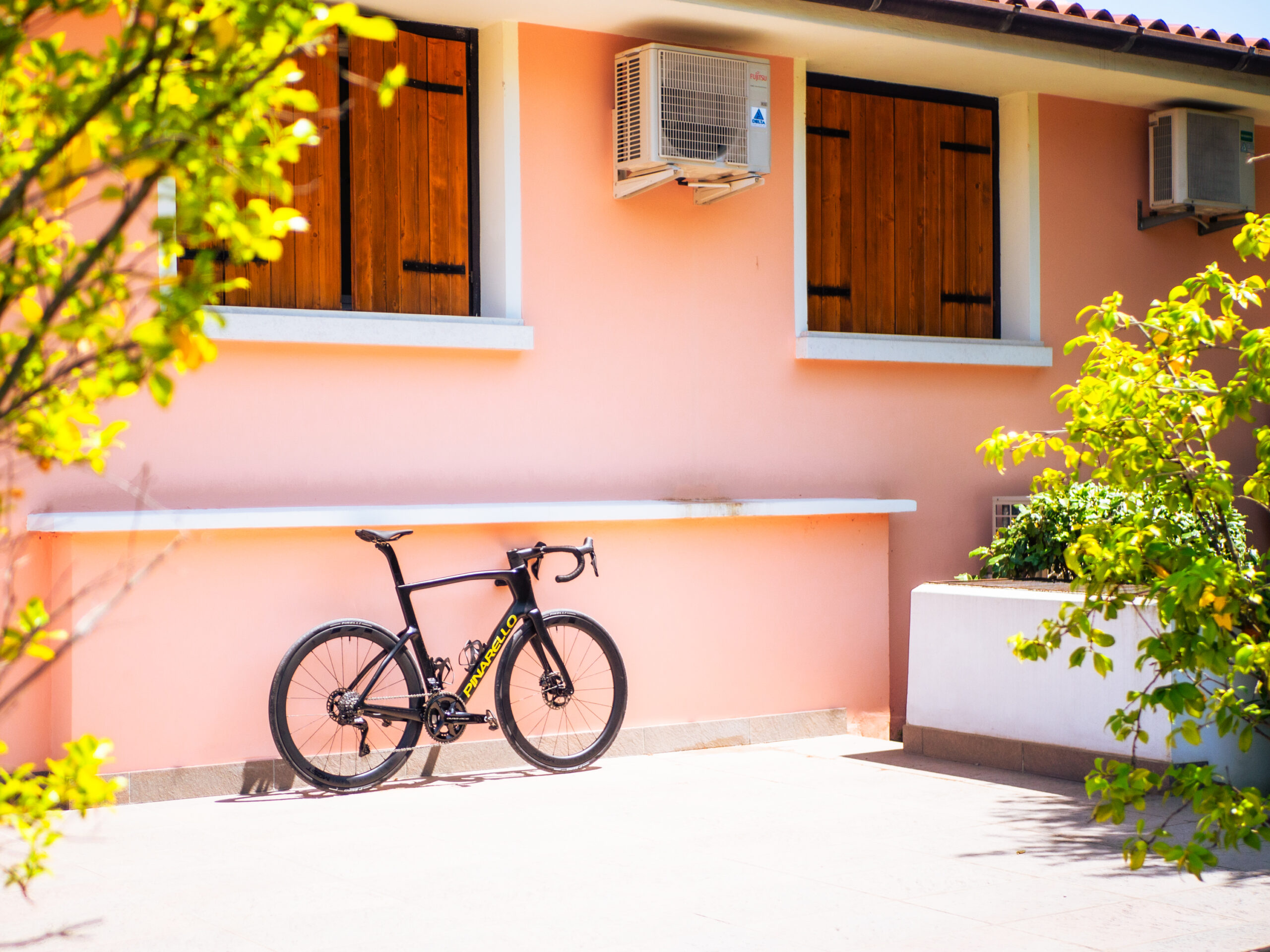 Detail shots of the 2025 Pinarello F