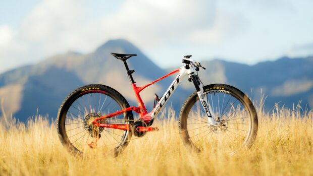 A Nino Shurter custom Scott Spark mtb