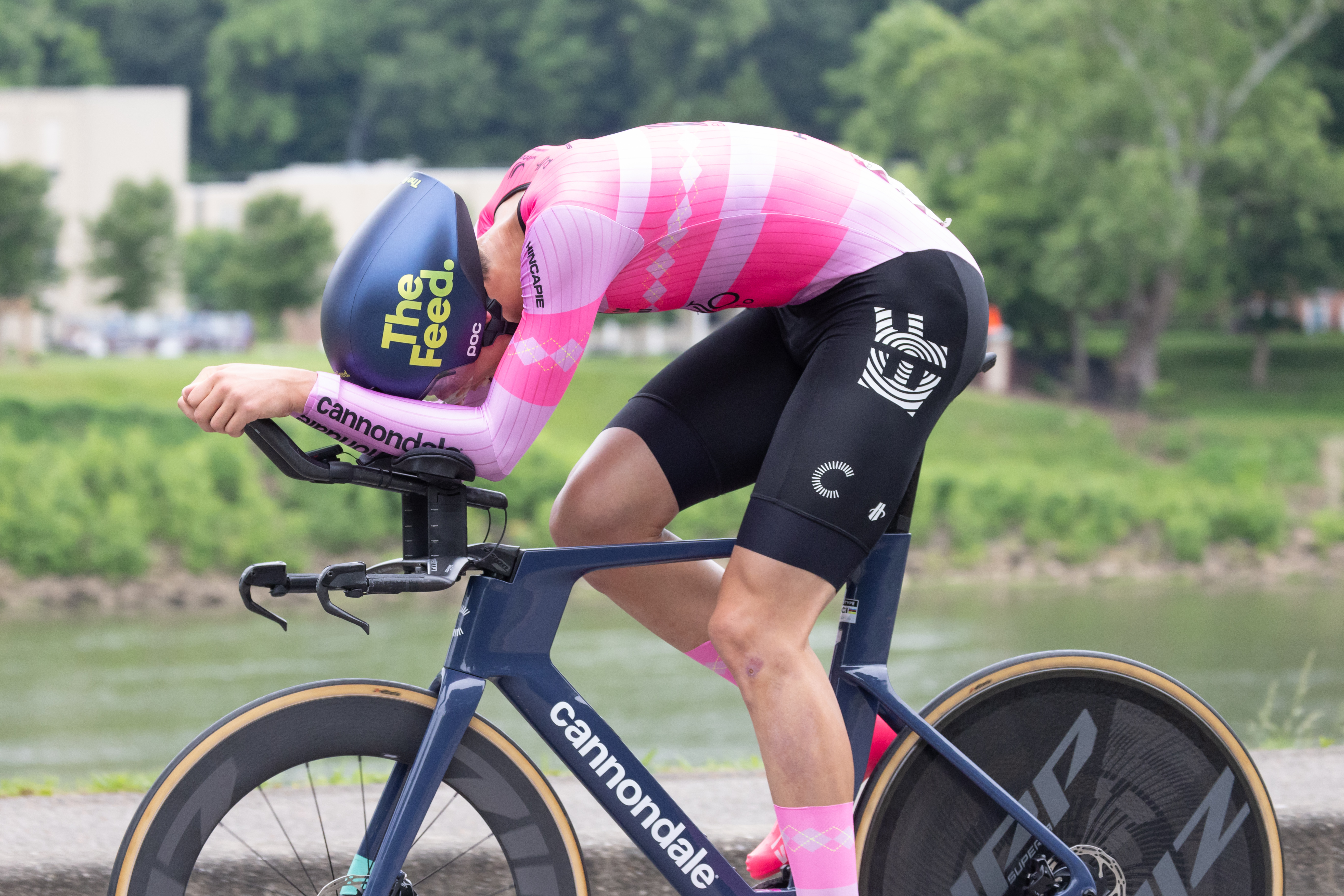 Ashlin Barry en su camino para ganar el Campeonato Nacional Junior 17-18 de la contrarreloj de 2024 Hombres en Charleston, Virginia Occidental