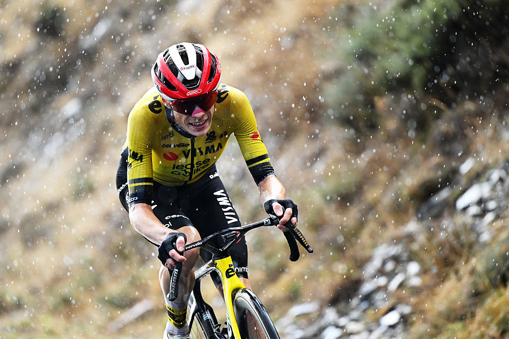 Alfaro, España - 31 de agosto: Jonas Vingegaard de Dinamarca y Team Visma | Arrendar una bicicleta compite en la escapada durante la Vuelta de La Vuelta - 80 ° Tour de España 2025, etapa 9 A 195.5 km desde Alfaro a Estacion de Esqui de Valdezcaray 1541m / #uciwt / el 31 de agosto de 2025 en Alfaro, España. (Foto de Dario Belingheri/Getty Images)