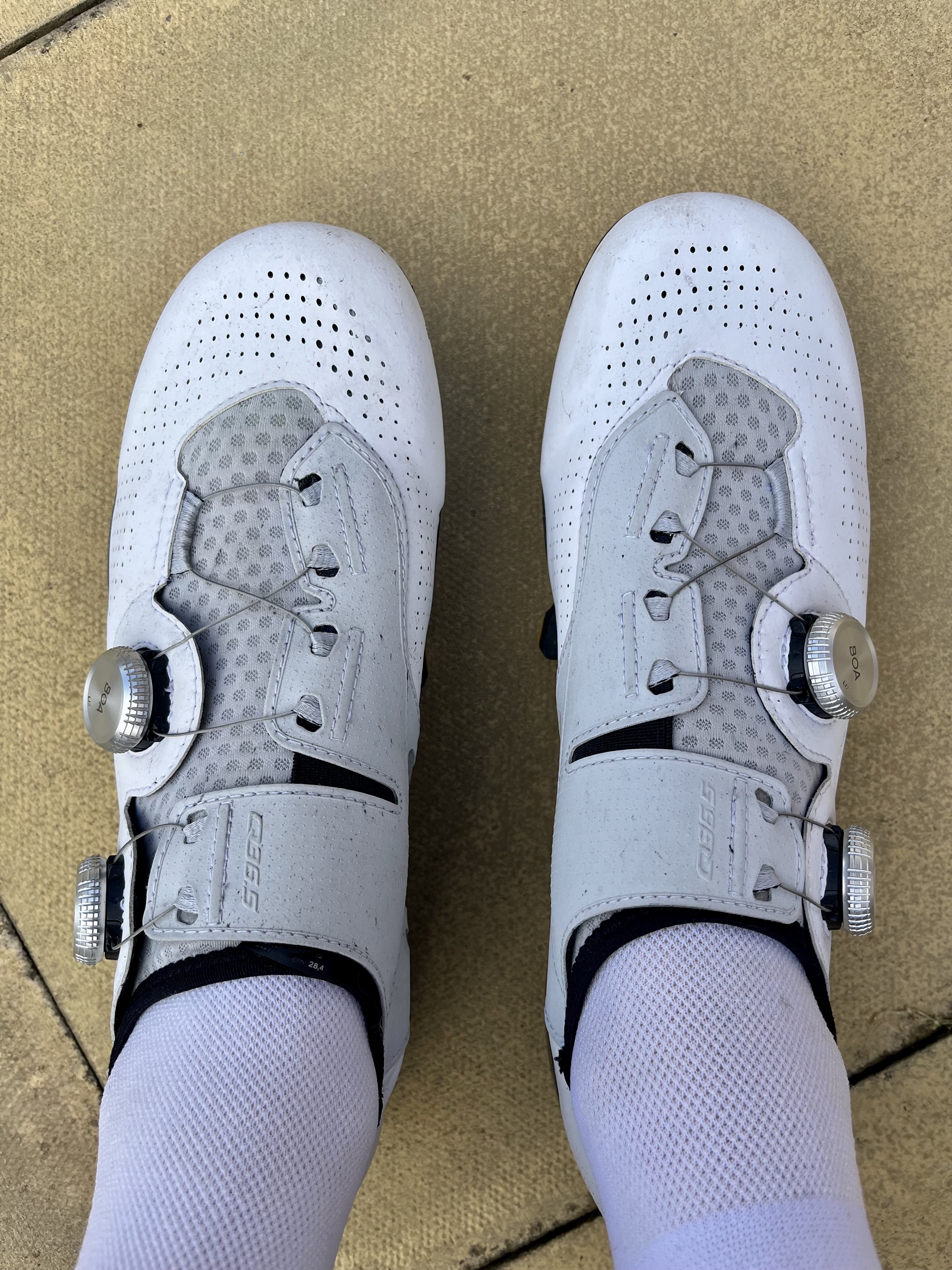 Un par de zapatos White Q36.5 únicos profesionales