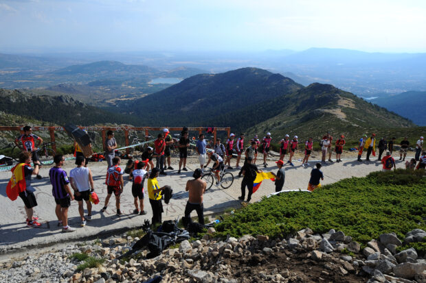 Cycling : 67th Tour of Spain 2012 / Stage 20 Jan Bakelants (Bel)/ Illustration Illustratie Fans Supporters Public Publiek Spectators / Bola Del Mundo 2247m / Landscape Paysage Landschap / La Faisanera Golf - Bola Del Mundo 2247m (170,7Km)/ Vuelta Tour Espagne Ronde van Spanje / Etape Rit (c)Tim De Waele