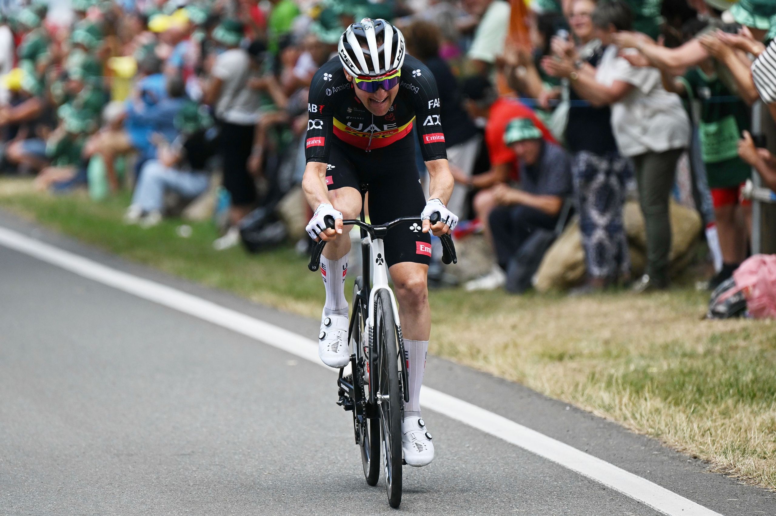 Trío de extensiones de contrato mientras el UAE Team Emirates-XRG asegura el equipo para la temporada 2026