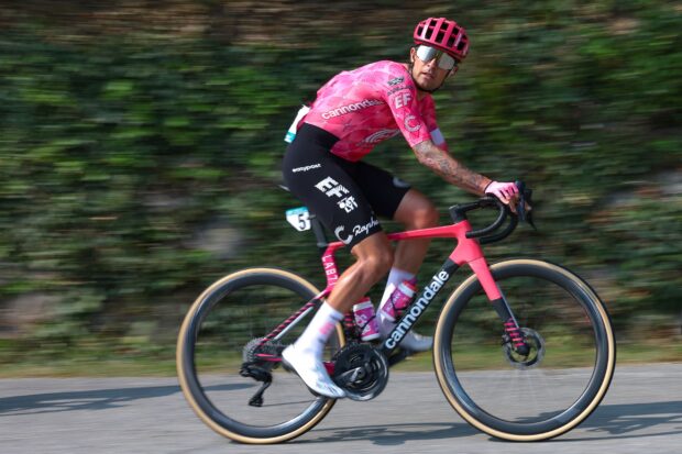 'La respuesta incómoda a la pregunta que he estado evitando': el profesional británico entre los ciclistas queda en la búsqueda incierta del equipo de 2026 después de abandonar WorldTour nuevamente