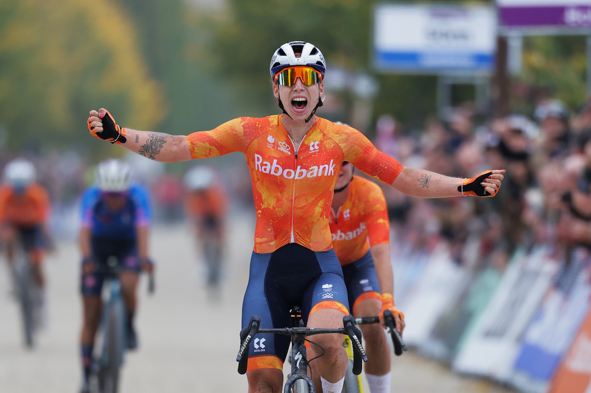 Lorena Wiebes gana el título mundial élite femenino en el Campeonato Mundial de Gravel UCI 2025