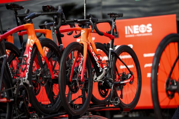 El presidente de Pinarello insinúa 'duplicarse' con Ineos Grenadiers y el patrocinio del Q36.5 en 2026