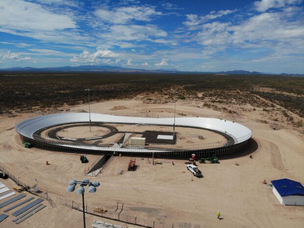 Arizona abre el primer velódromo con superficie de aluminio del mundo esta semana, mientras que Tucson Bicycle Classic se expande a cuatro días en 2026.