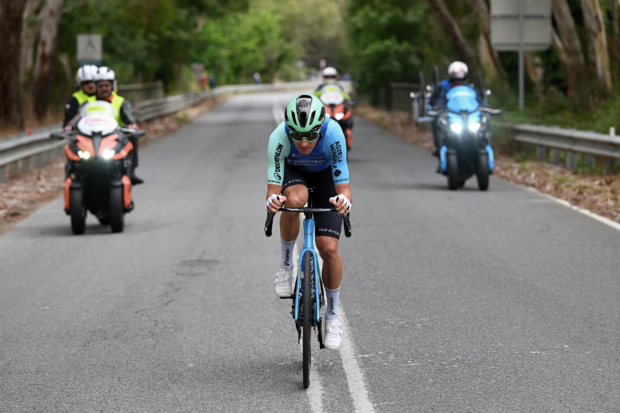 'Una historia que recordaré durante mucho tiempo': un mes después de retirarse, el ciclista francés entregó el salvavidas de su carrera en un traslado sorpresa a TotalEnergies