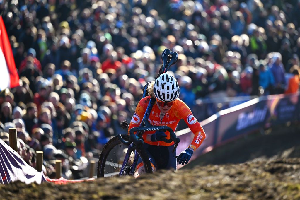 LIEVIN FRANCE FEBRUARY 01 Puck Pieterse of Netherlands competes during the 76th UCI CycloCross World Championships 2025 Womens Elite on February 01 2025 in Lievin France Photo by Luc ClaessenGetty Images