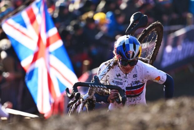 LIEVIN, FRANCE - FEBRUARY 02: Zoe Backstedt of United Kingdom competes during the 76th UCI Cyclo-Cross World Championships 2025 - Women's U23 on February 02, 2025 in Lievin, France. (Photo by Luc Claessen/Getty Images)