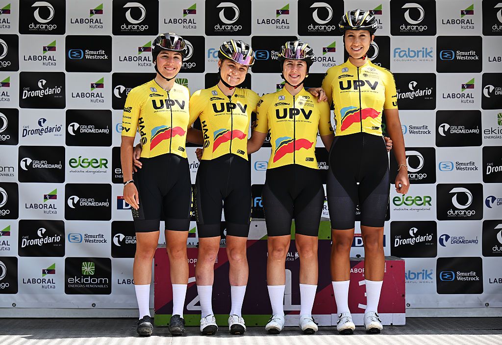 Sophia Sammons (far right) lines up with UPV Women's Cycling at Durango-Durango Emakumeen Saria during a Spanish racing block in 2025