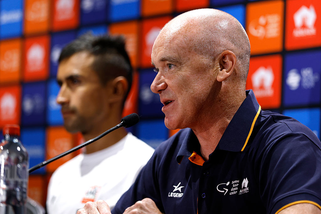 ADELAIDA, AUSTRALIA - 20 DE ENERO: Director de carrera para el Santos Tour Down Under - Stuart O'Grady de Australia durante la conferencia de prensa previa al 26º Santos Tour Down Under 2026 - Prólogo de una etapa de contrarreloj individual de 3,6 km de Adelaida a Adelaida / #UCIWT / el 20 de enero de 2026 en Adelaida, Australia. (Foto de Con Chronis/Getty Images)