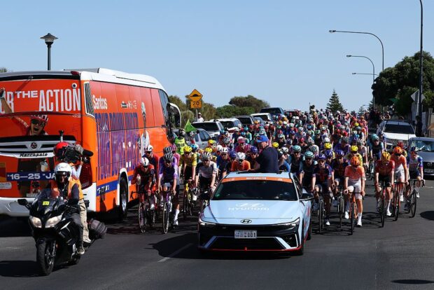 BRIGHTON, AUSTRALIA - JANUARY 24: A general view of the peloton prior to the 26th Santos Tour Down Under 2026, Stage 4 a 130.8km stage from Brighton to Willunga / #UCIWT / on January 24, 2026 in Brighton, Australia. (Photo by Con Chronis/Getty Images)