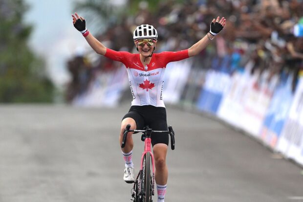 KIGALI, RWANDA - SEPTEMBER 27: Gold medalist Magdeleine Vallieres and Team Canada celebrates winning during the 98th UCI Cycling World Championships Kigali 2025 - Women Elite Road Race a 164.6km race from Kigali to Kigali on September 27, 2025 in Kigali, Rwanda. (Photo by David Ramos/Getty Images)