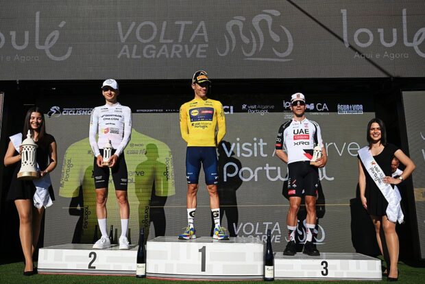 2026 Volta ao Algarve: the final podium with Juan Ayuso (c)