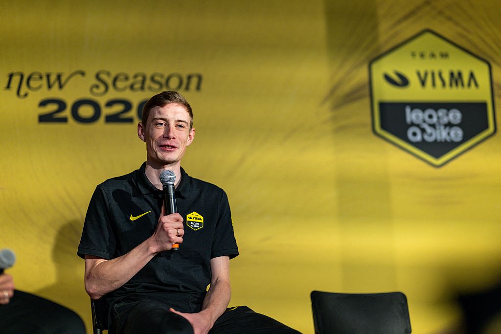 El danés Jonas Vingegaard Hansen fotografiado durante la presentación del equipo ciclista Team Visma-Lease a Bike en Alicante, España, el martes 13 de enero de 2026. BELGA FOTO DAVID PINTENS (Foto de DAVID PINTENS / BELGA MAG / Belga via AFP)