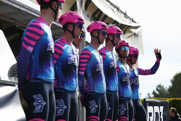 VALENCIA, SPAIN - JANUARY 25: (L-R) Odd C. Eiking of Norway, Dylan Groenewegen of Netherlands and Team Unibet Rose Rockets prior to the 42nd Classica Comunitat Valenciana 1969 - Gran premio Valencia 2026 a 200km one day race from La Nucia to Valencia on January 25, 2026 in La Nucia, Spain. (Photo by Antonio Baixauli/Getty Images)