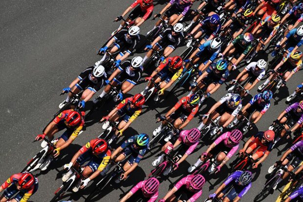 DUBAI, UNITED ARAB EMIRATES - FEBRUARY 06: A general view of the peloton competing during the 4th UAE Tour Women 2026, Stage 2 a 145km stage from Dubai Police Academy to Hamdan Bin Mohamed Smart University on February 06, 2026 in Dubai, United Arab Emirates. (Photo by Tim de Waele/Getty Images)