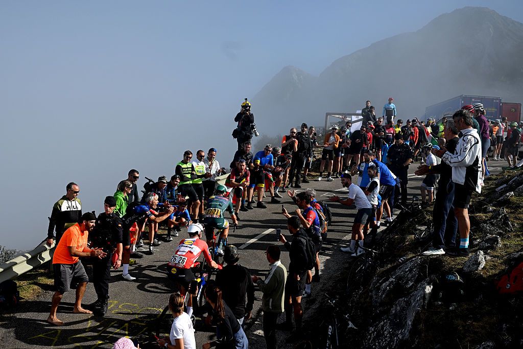 L&amp;apos;ANGLIRU, SPAIN - SEPTEMBER 05: (L-R) Soren Kragh Andersen of Denmark and Mads Pedersen of Denmark and Team Lidl - Trek - Green Points Jersey climbing the L&amp;apos;Angliru while fans cheer during the La Vuelta - 80th Tour of Spain 2025, Stage 13 a 203.7km stage from Cabezon de la Sal to L&amp;apos;Angliru 1556m / #UCIWT / on September 05, 2025 in L&amp;apos;Angliru, Spain. (Photo by Dario Belingheri/Getty Images)