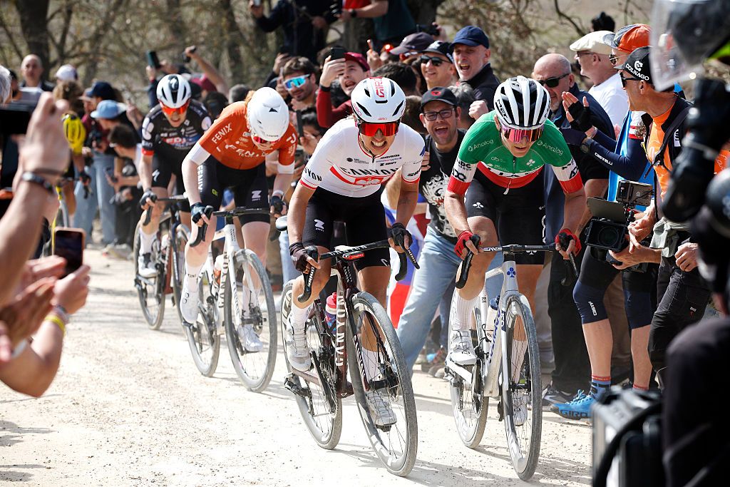 SIENA, ITALY - MARCH 07: (L-R) Kasia Niewiadoma of Poland and Team CANYON//SRAM zondacrypto and Elisa Longo Borghini of Italy and UAE Team ADQ compete in the chase group during to the 12th Strade Bianche Donne 2026 a 133km one day race from Siena to Siena / #UCIWWT / on March 07, 2026 in Siena, Italy. (Photo by Massimo Fulgenzi - Pool/Getty Images)