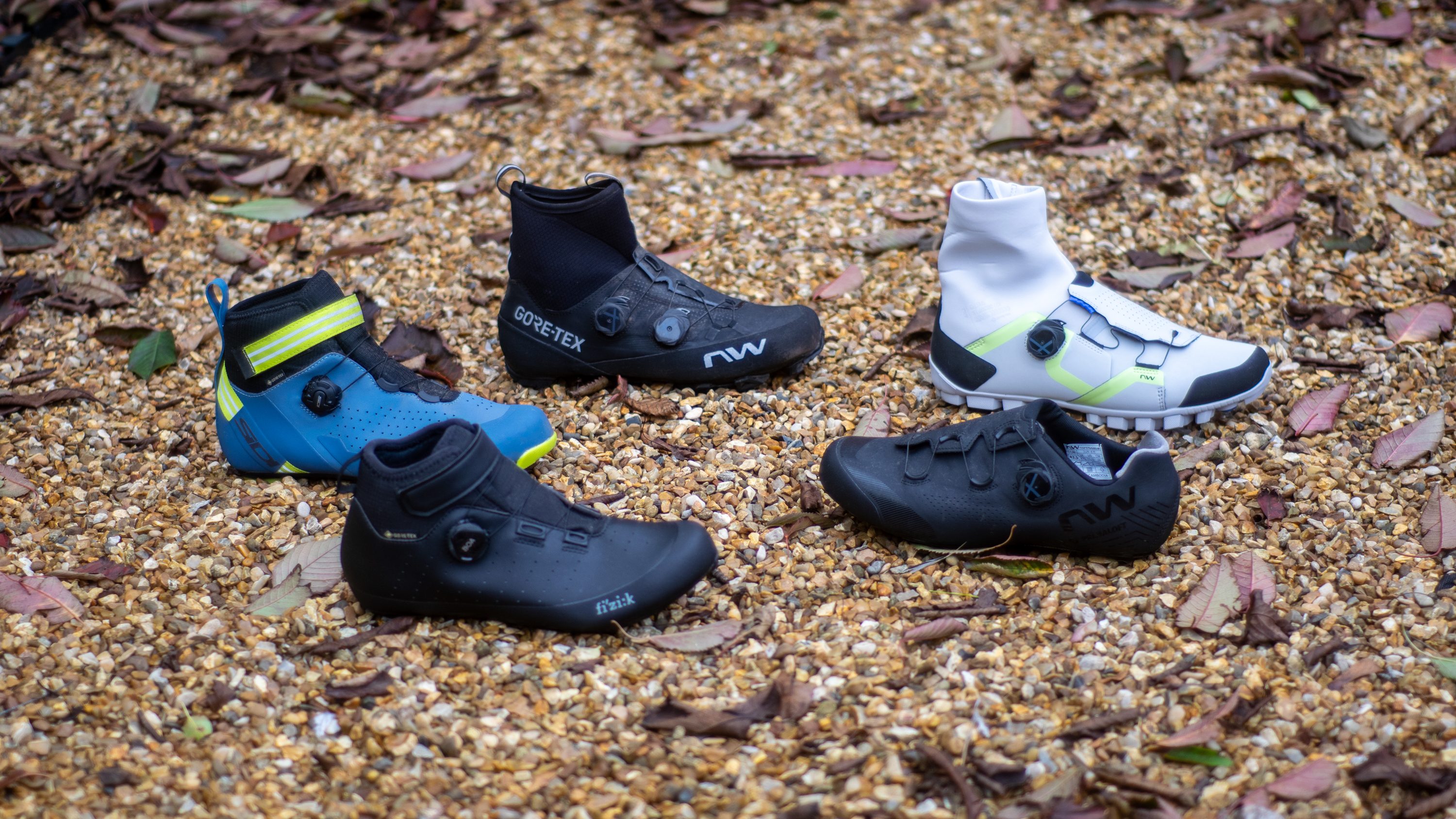 Una selección de las mejores zapatillas de ciclismo de invierno sobre gravel  