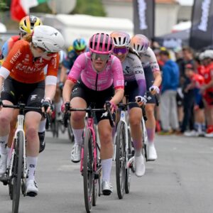 "Cada año estoy un paso más cerca, quizás el año que viene" - Noemí Rüegg, emocionada tras el segundo podio en Milán-San Remo