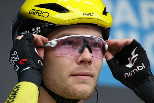 'Lamentamos el incidente y aceptamos la culpa': Visma-Lease a Bike se disculpa por la botella pegajosa del E3 y el jefe del equipo, Plugge, también fue penalizado