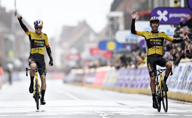 2023 Gent-Wevelgem: Wout van Aert (l) gifts teammate Christophe Laporte the win