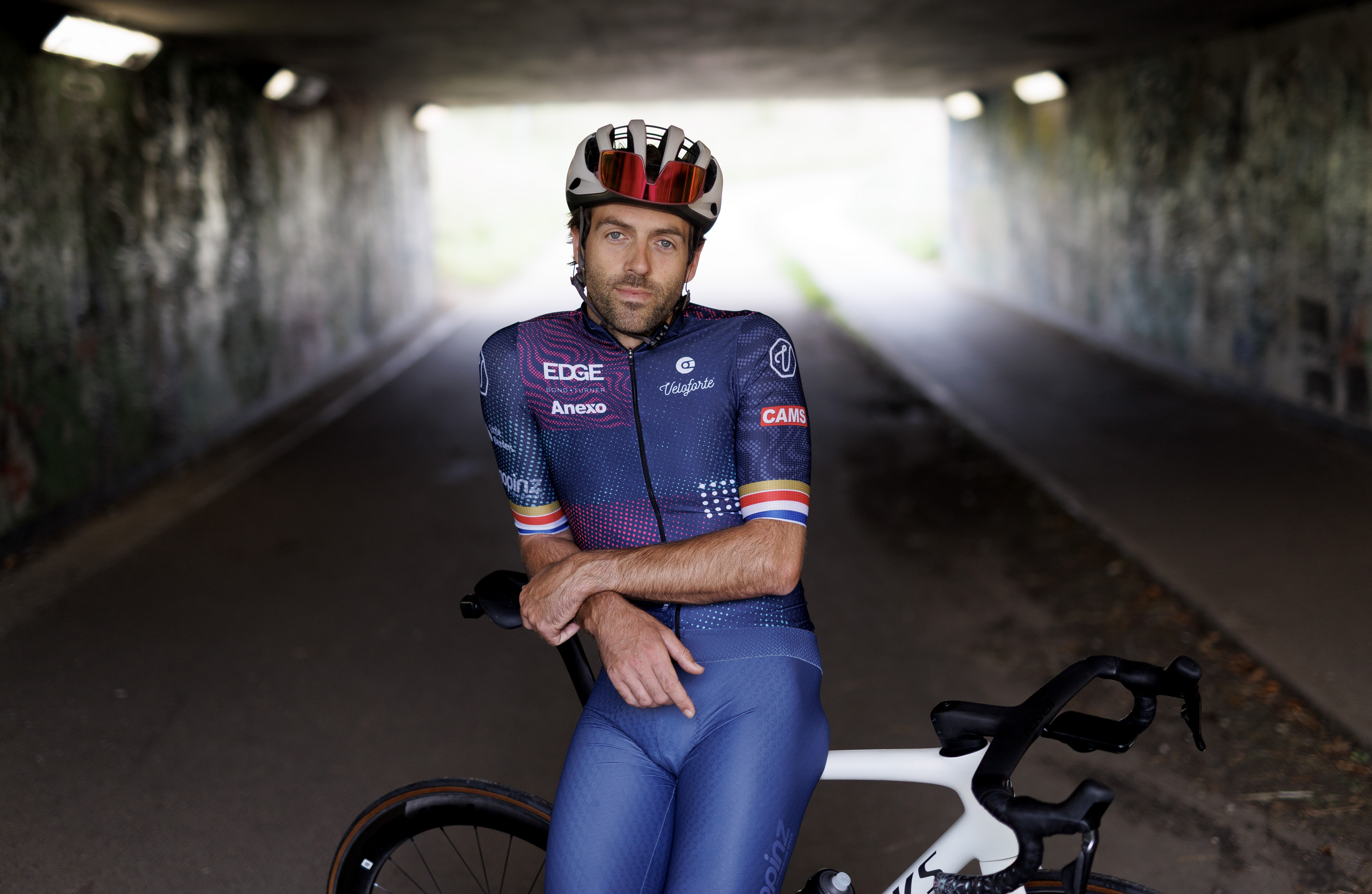 Alex Dowsett, el ex ciclista de ruta profesional, posa para un retrato cerca de su casa en Chelmsford el 27 de septiembre de 2023 en Essex (Foto de Tom Jenkins/Getty Images)
