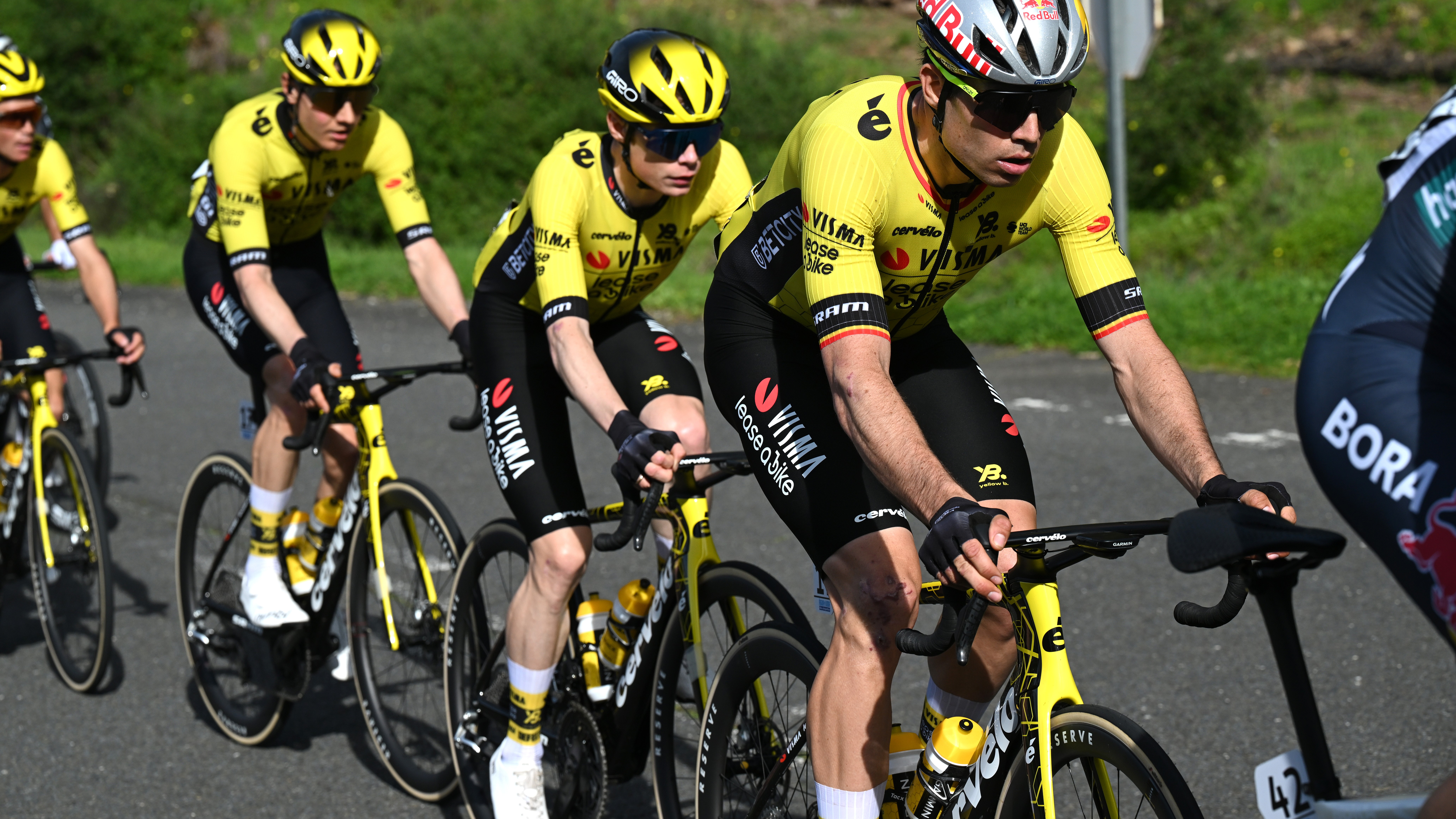 Jonas Vingegaard compitiendo en la Volta ao Algarve 