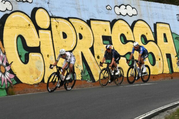 "Si hubiera sabido en qué condiciones estaba la bicicleta, no habría descendido así": Tadej Pogačar ganó la Milán-San Remo con un cuadro agrietado y un problema de freno de disco