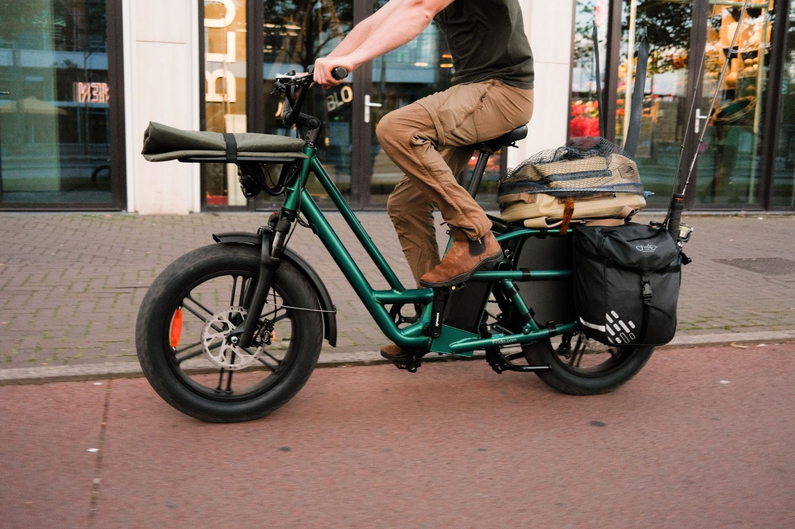 Vélo Cargo Électrique : La Solution Ultime pour Transporter Tout en Ville