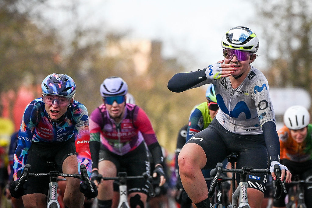 2026 Ronde van Brugge: Carys Lloyd gana