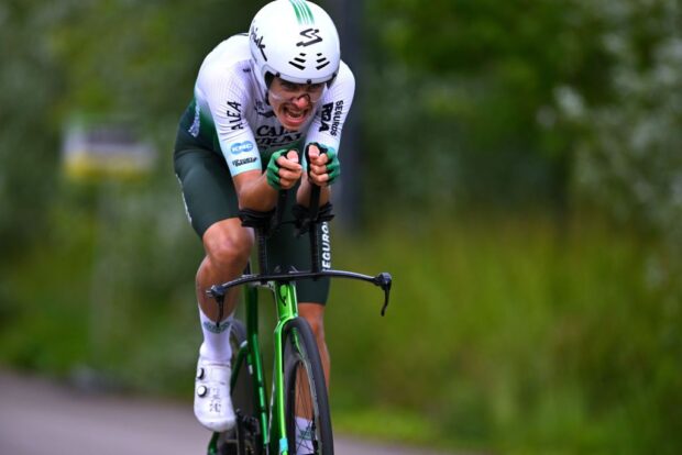 Jaume Guardeño during a race in 2024