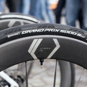 'Esta regla de los 65 mm es totalmente estúpida': las llantas de 66 mm de profundidad de Newmen cumplen con la UCI y aún se pueden usar en carreras