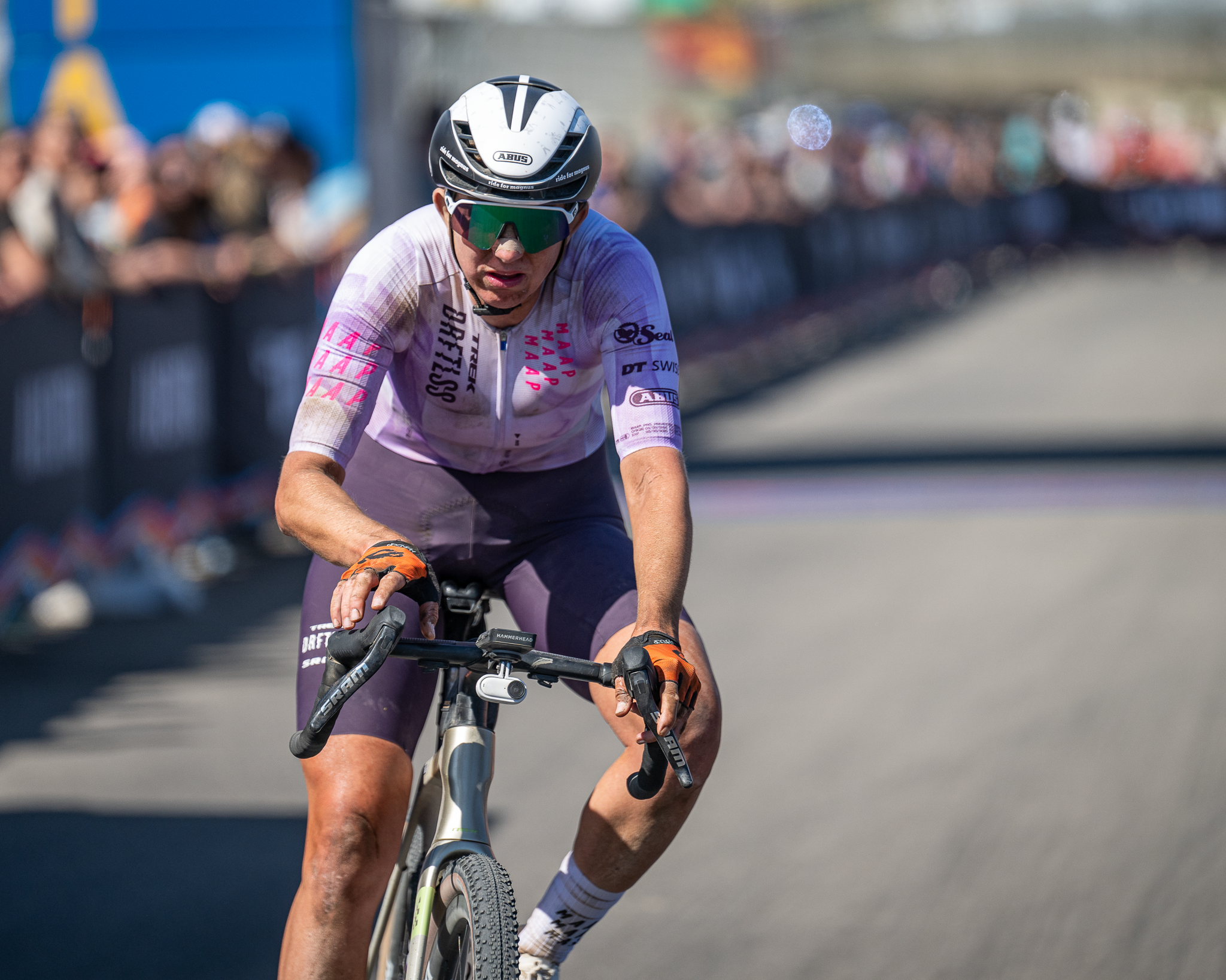 Paige Onweller llega al puesto 14 en 2026 Sea Otter Classic Gravel