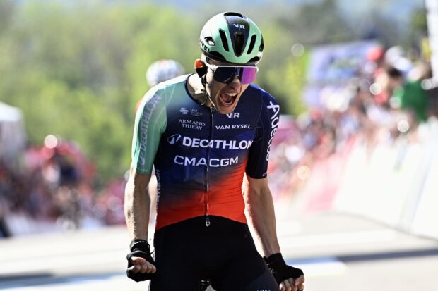 'Nunca había visto algo así': Paul Seixas envía una advertencia a Pogačar y Evenepoel para la Lieja-Bastogne-Lieja con una 'clase magistral' en el debut en las Ardenas