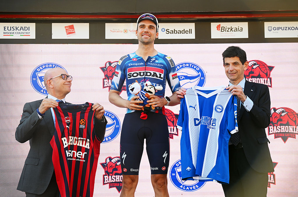 Max Schachmann (Soudal-QuickStep), ganador de la etapa 1 contrarreloj de Itzulia País Vasco 2025