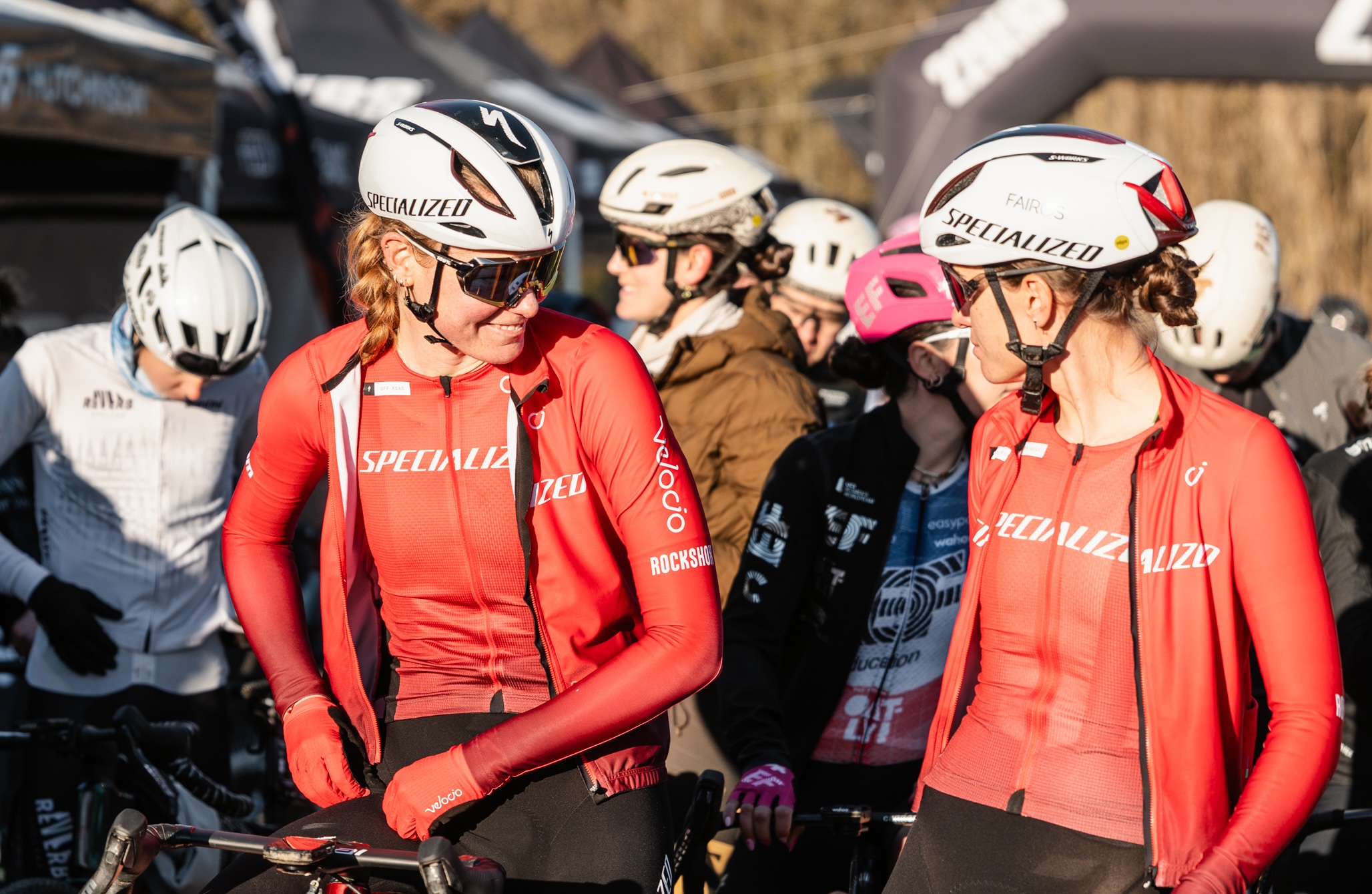 Geerike Schreurs se alineó en Santa Vall 2026 como nueva compañera de equipo en Specialized Off-road junto a la eventual ganadora Sofía Gómez Villafañe